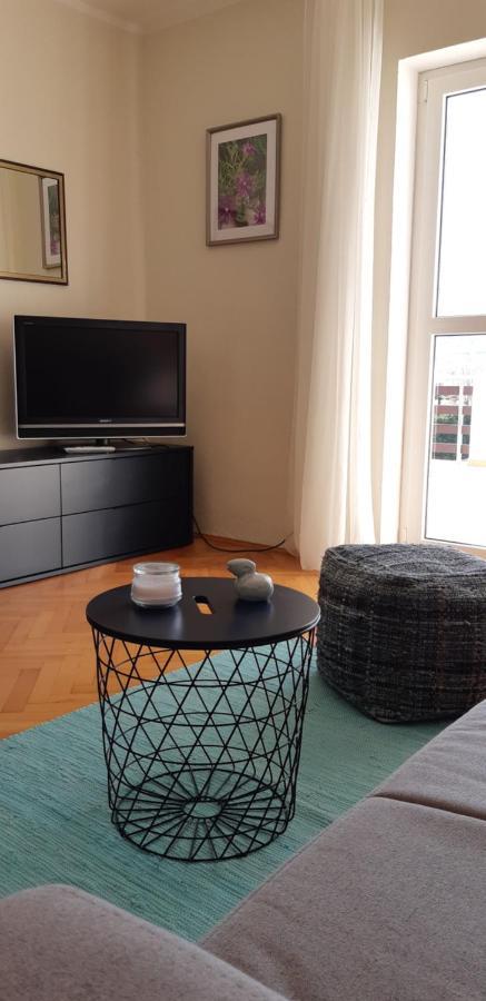 Apartments Marzic Паг Екстериор снимка