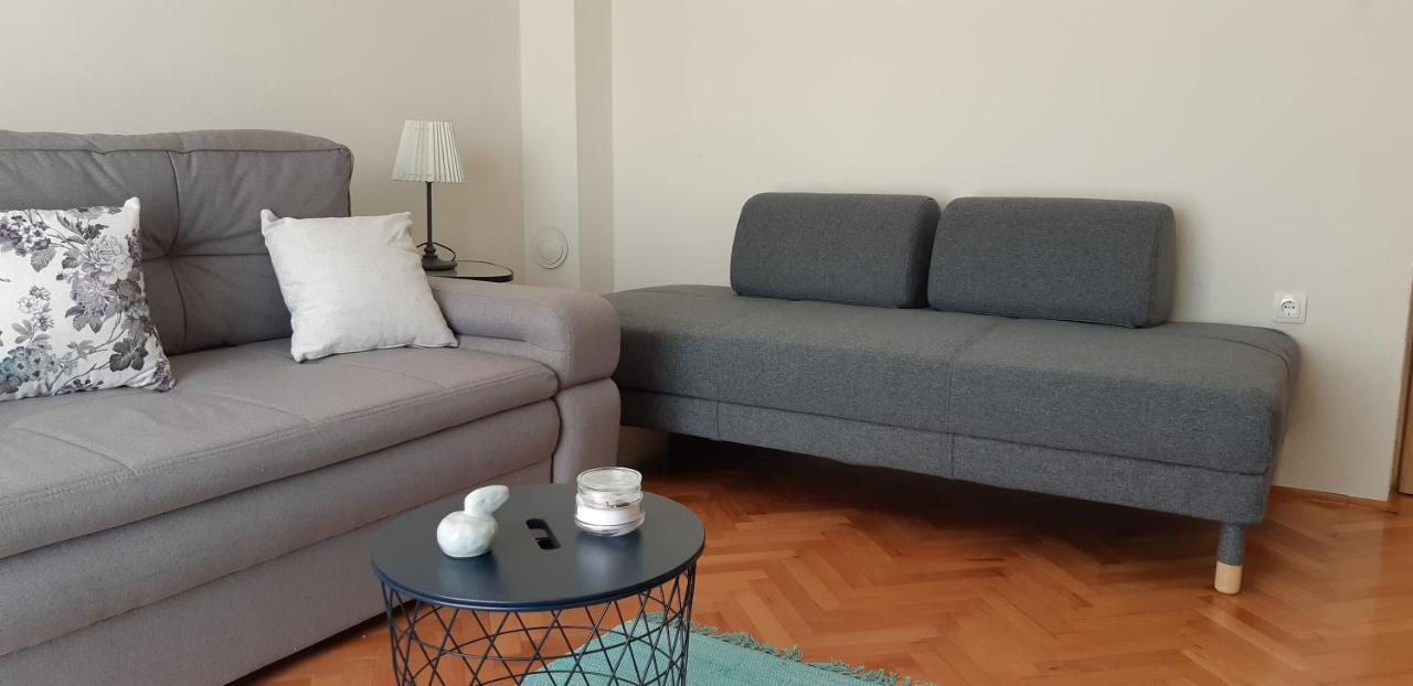 Apartments Marzic Паг Екстериор снимка