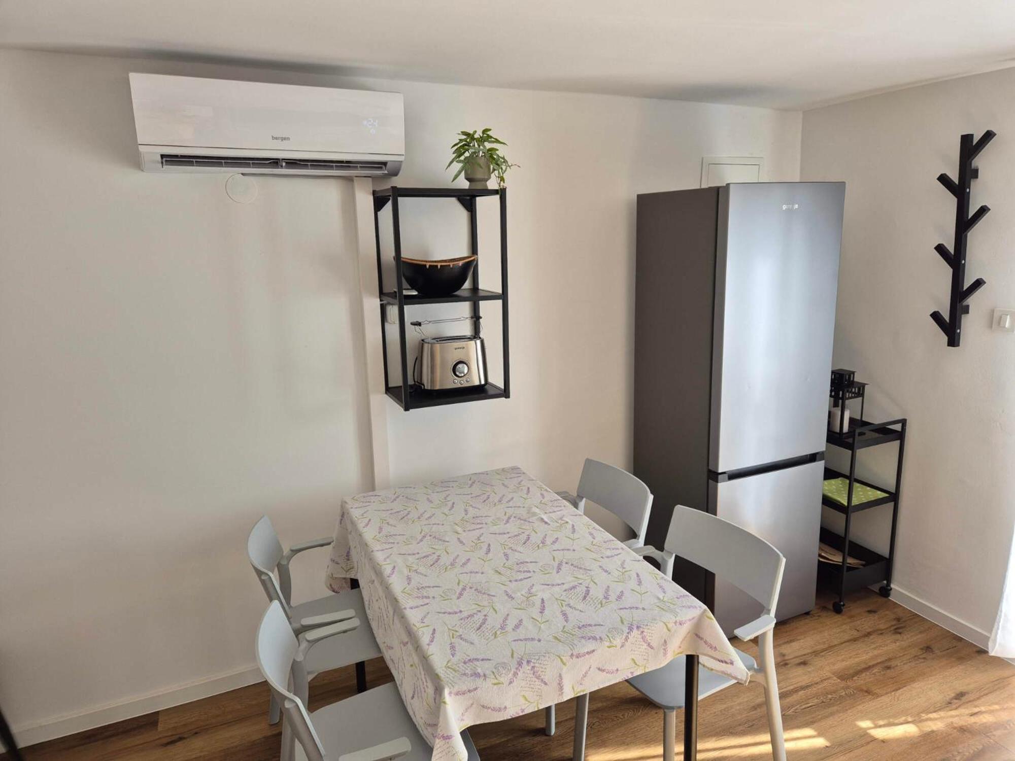 Apartments Marzic Паг Екстериор снимка