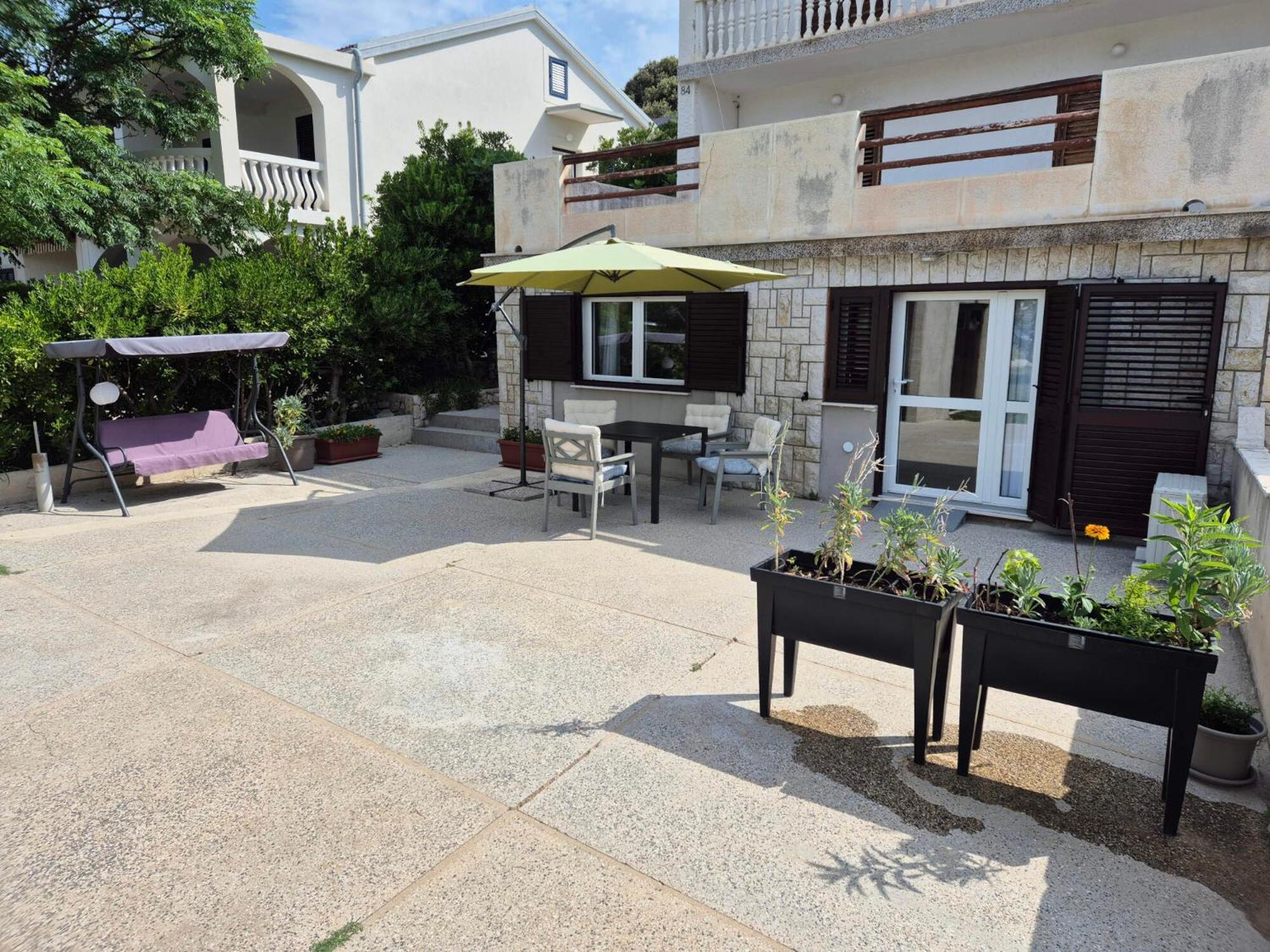 Apartments Marzic Паг Екстериор снимка