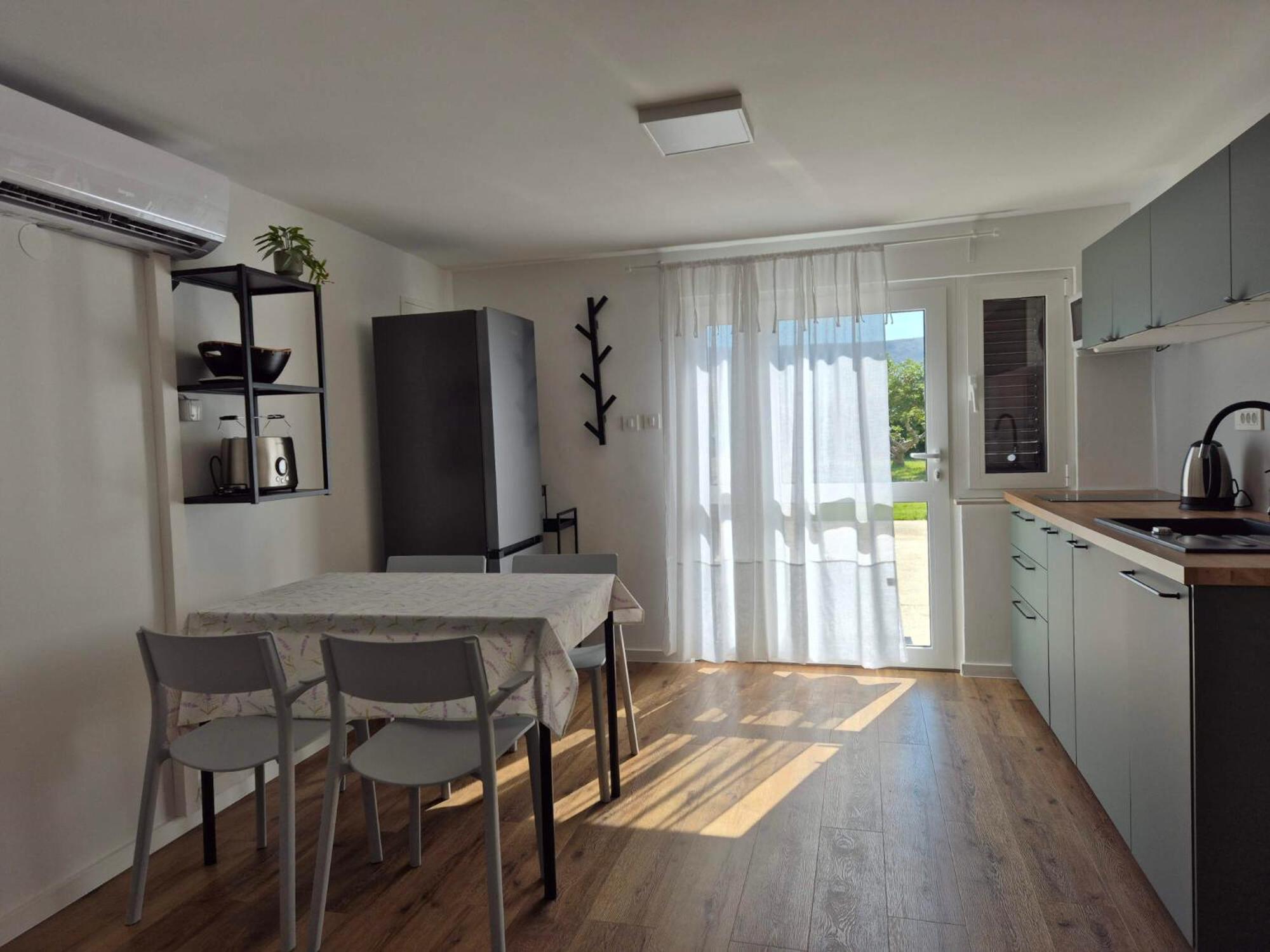 Apartments Marzic Паг Екстериор снимка