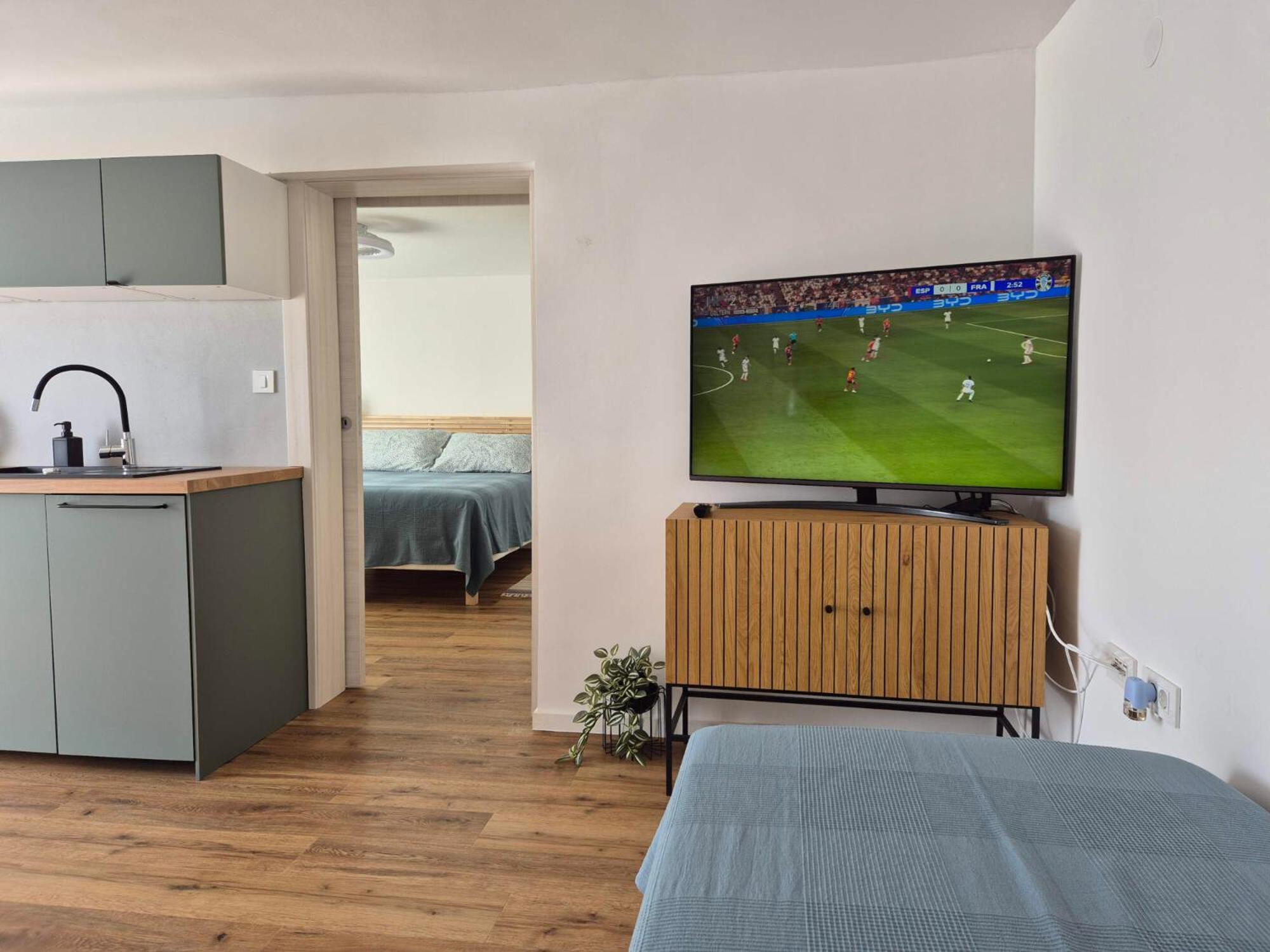 Apartments Marzic Паг Екстериор снимка
