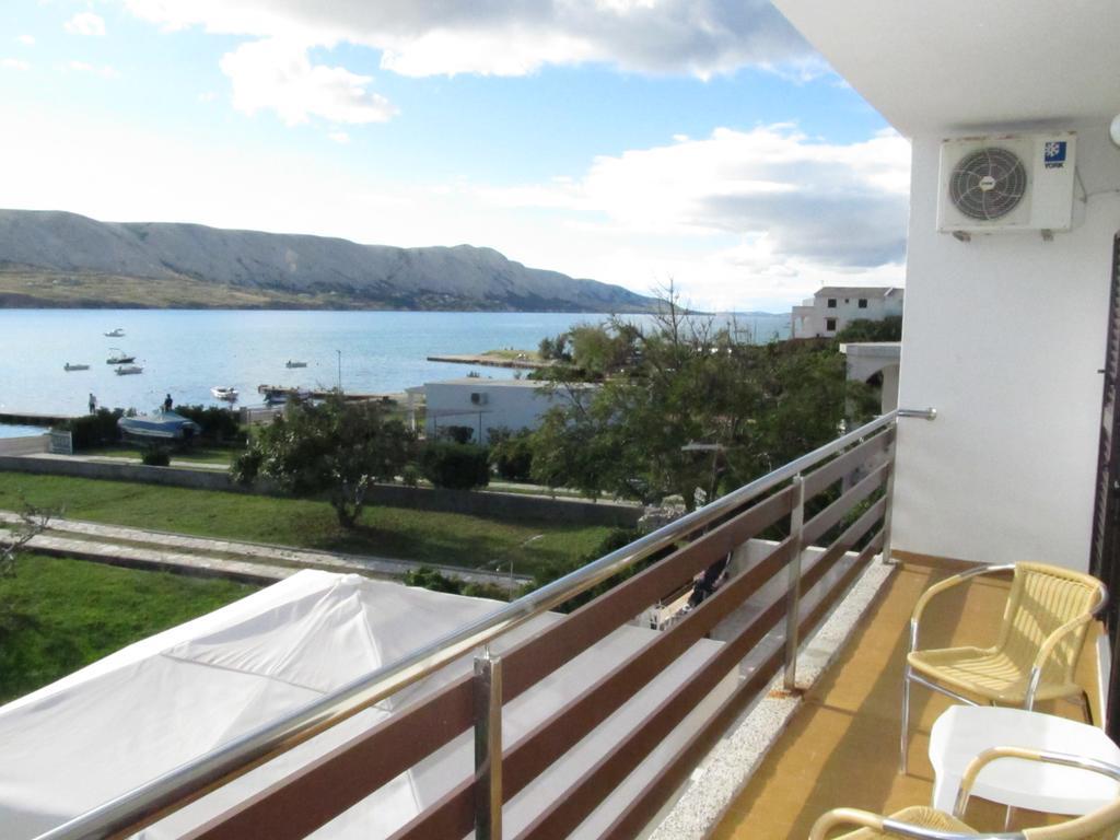 Apartments Marzic Паг Екстериор снимка